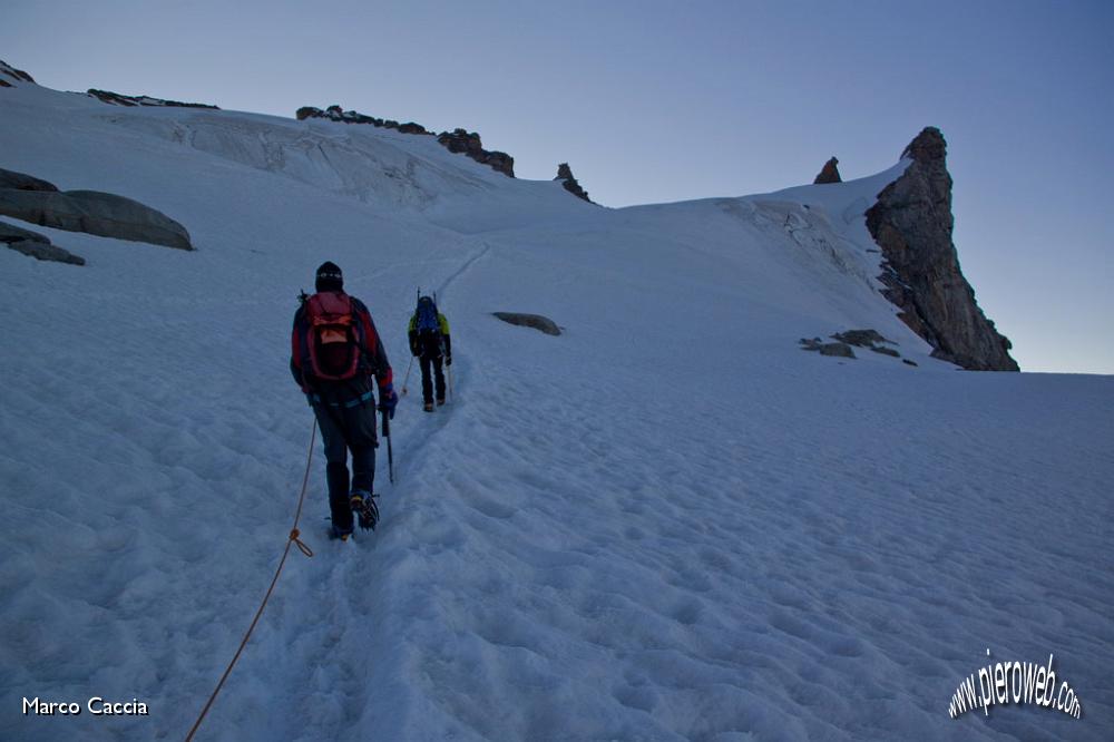 16_Verso la cima.JPG